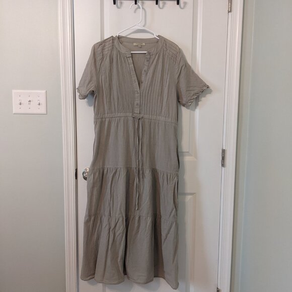 Gray Short Sleeve Midi Dress - Size Large - Picture 2 of 5